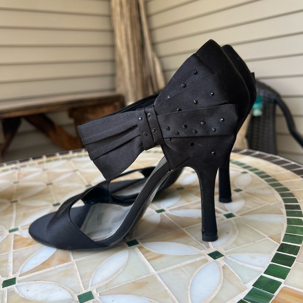 Black heels